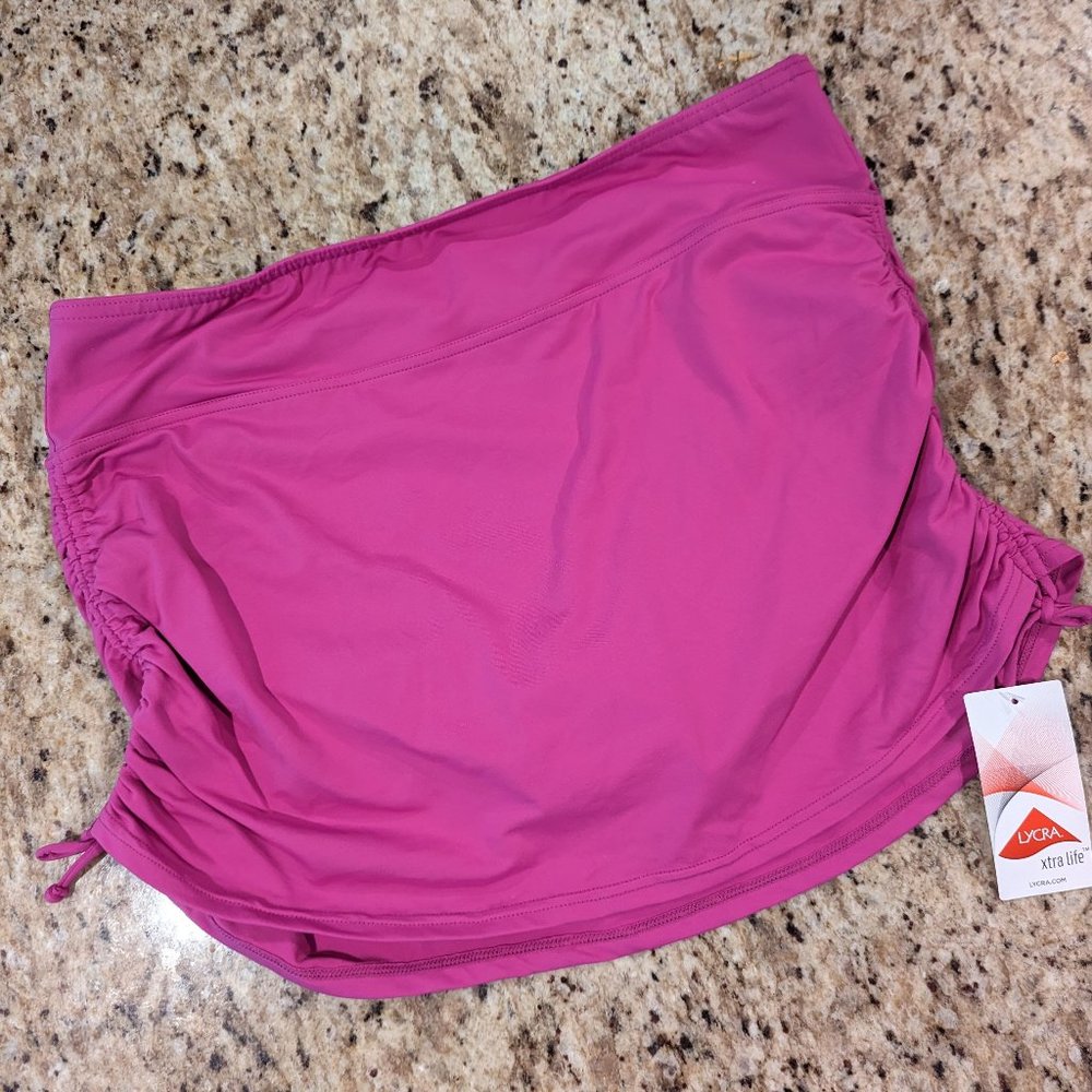 NWT--Land's End Women's Chlorine-Resistant Tummy Control Adjustable Swim Skirt